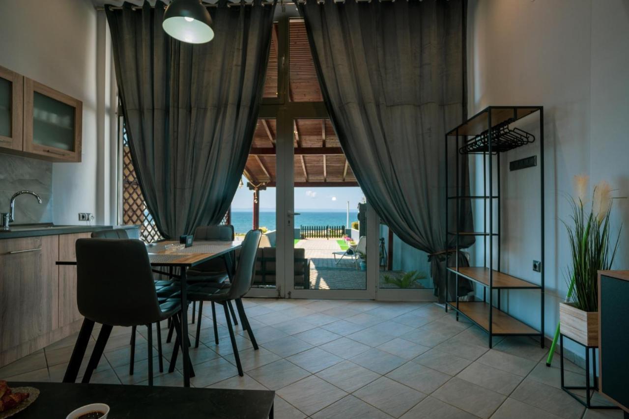 Seashell Luxury Apartment Nikiti  Esterno foto